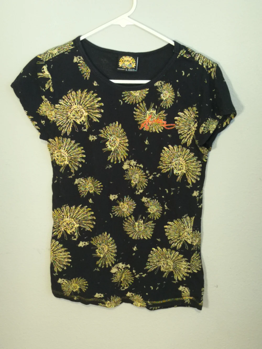 Avirex T shirt with gold shaman design size L